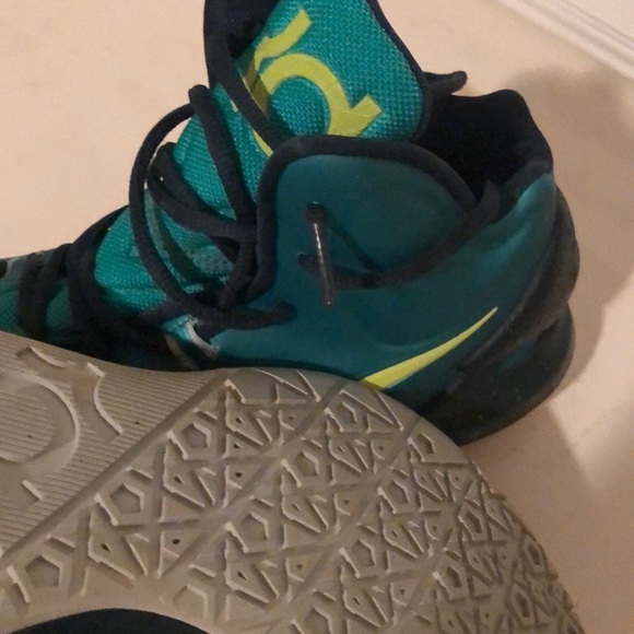 KD V (5) “Hulk” - Picture 2 of 3
